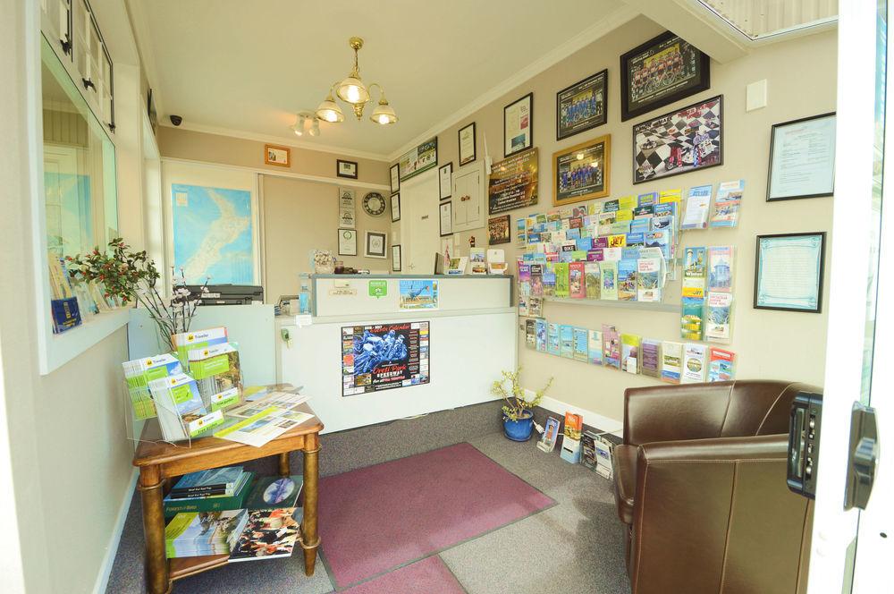 Tower Lodge Motel Invercargill Buitenkant foto