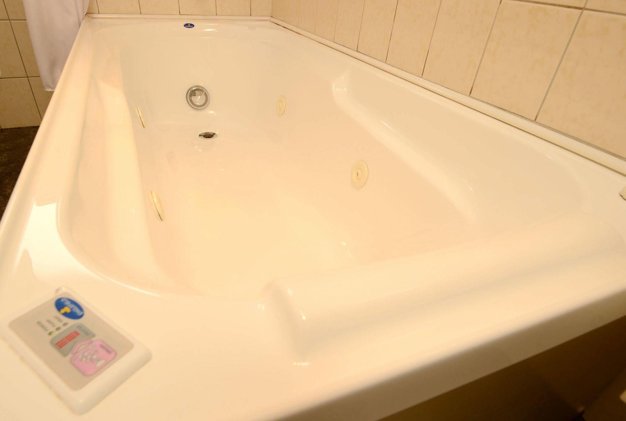 Tower Lodge Motel Invercargill Buitenkant foto
