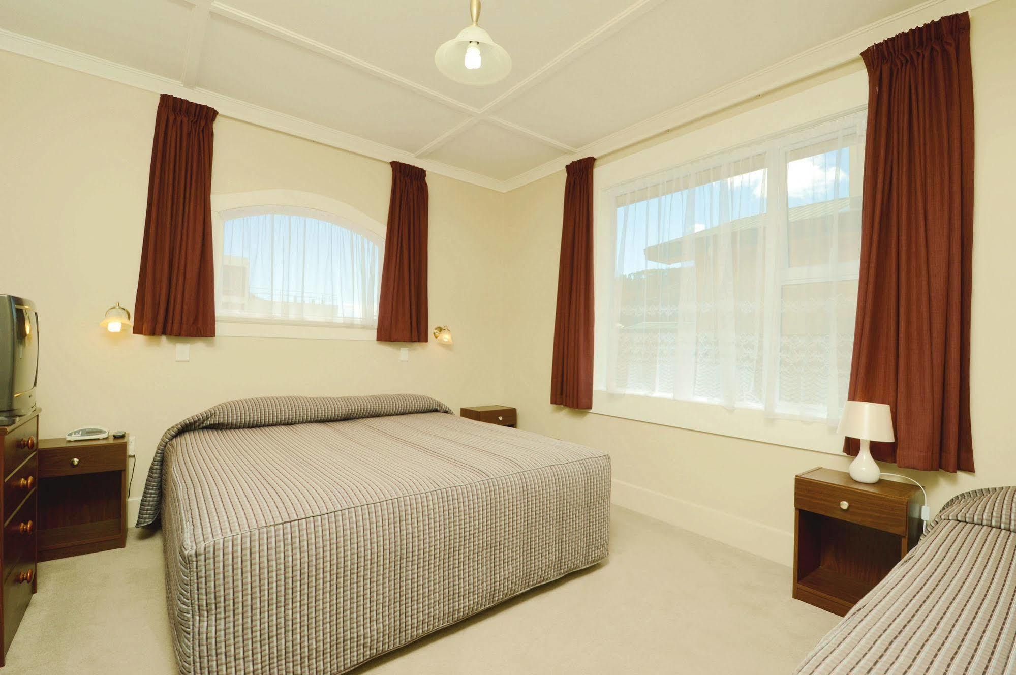 Tower Lodge Motel Invercargill Buitenkant foto