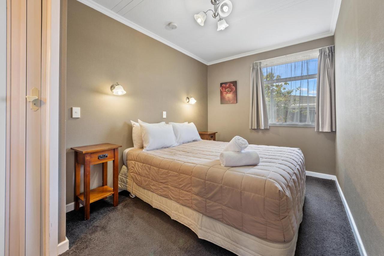 Tower Lodge Motel Invercargill Buitenkant foto