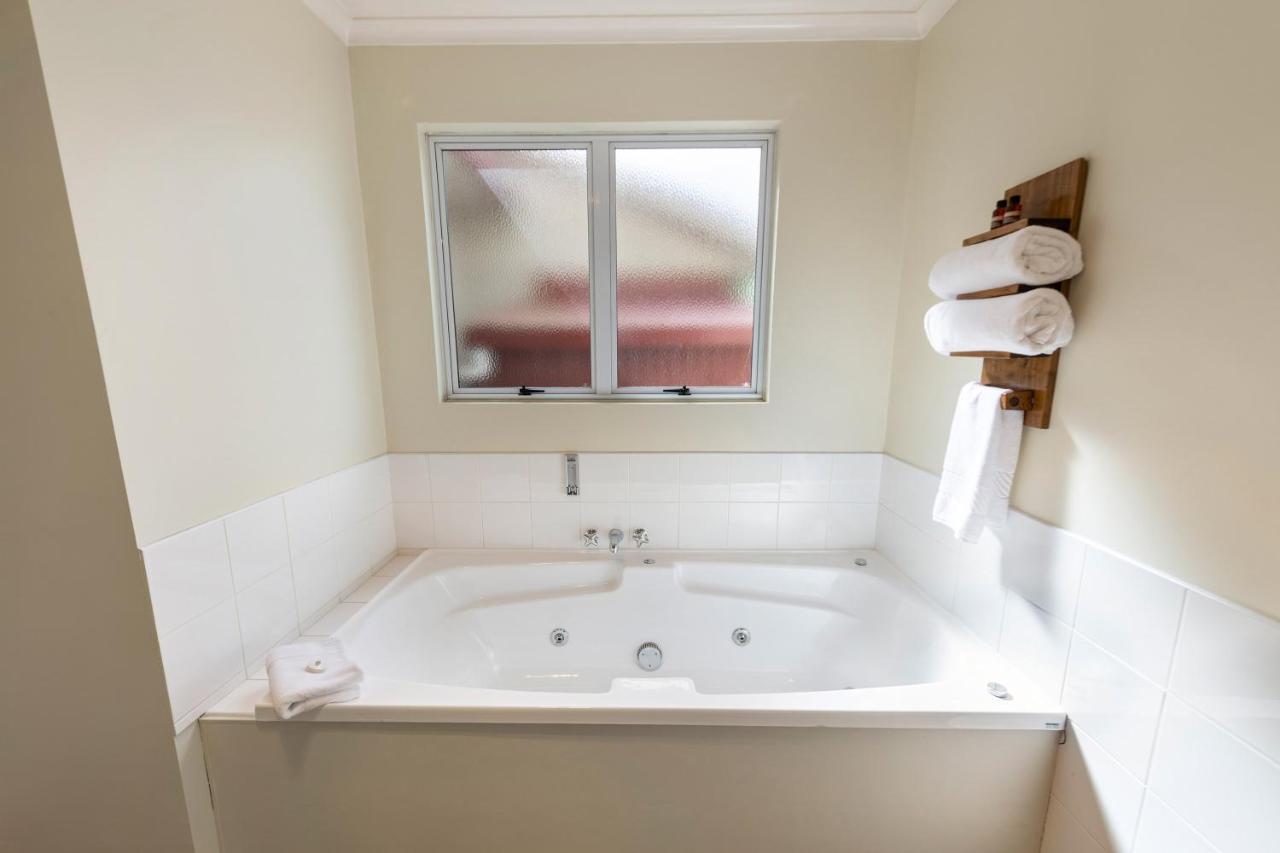 Tower Lodge Motel Invercargill Buitenkant foto